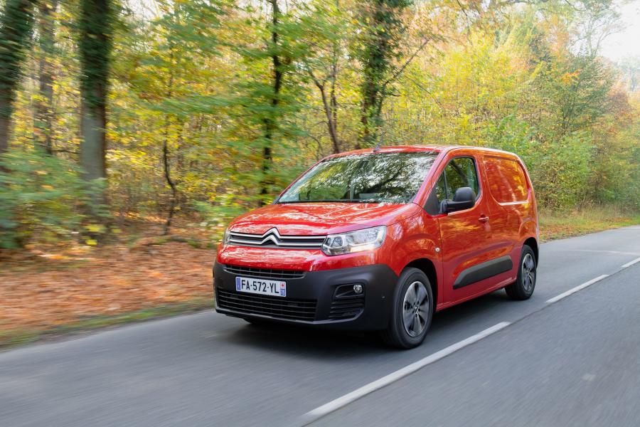  Citroen Berlingo Van 2018 года  (WW) (фото 32 из 40)